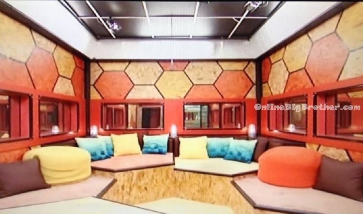 big-brother-16-lounge-room-1