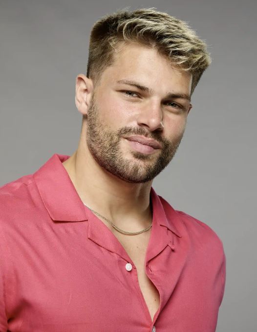 Big Brother 27 - Isaiah "Zae" Frederich Age: 23 Hometown: Paducah, KY Current City: Provo, UT Occupation: Salesperson