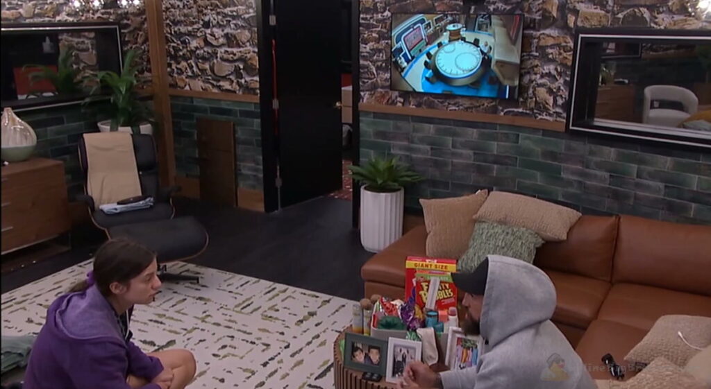 Kamu and Mallory near the end of their HOH room conversation
